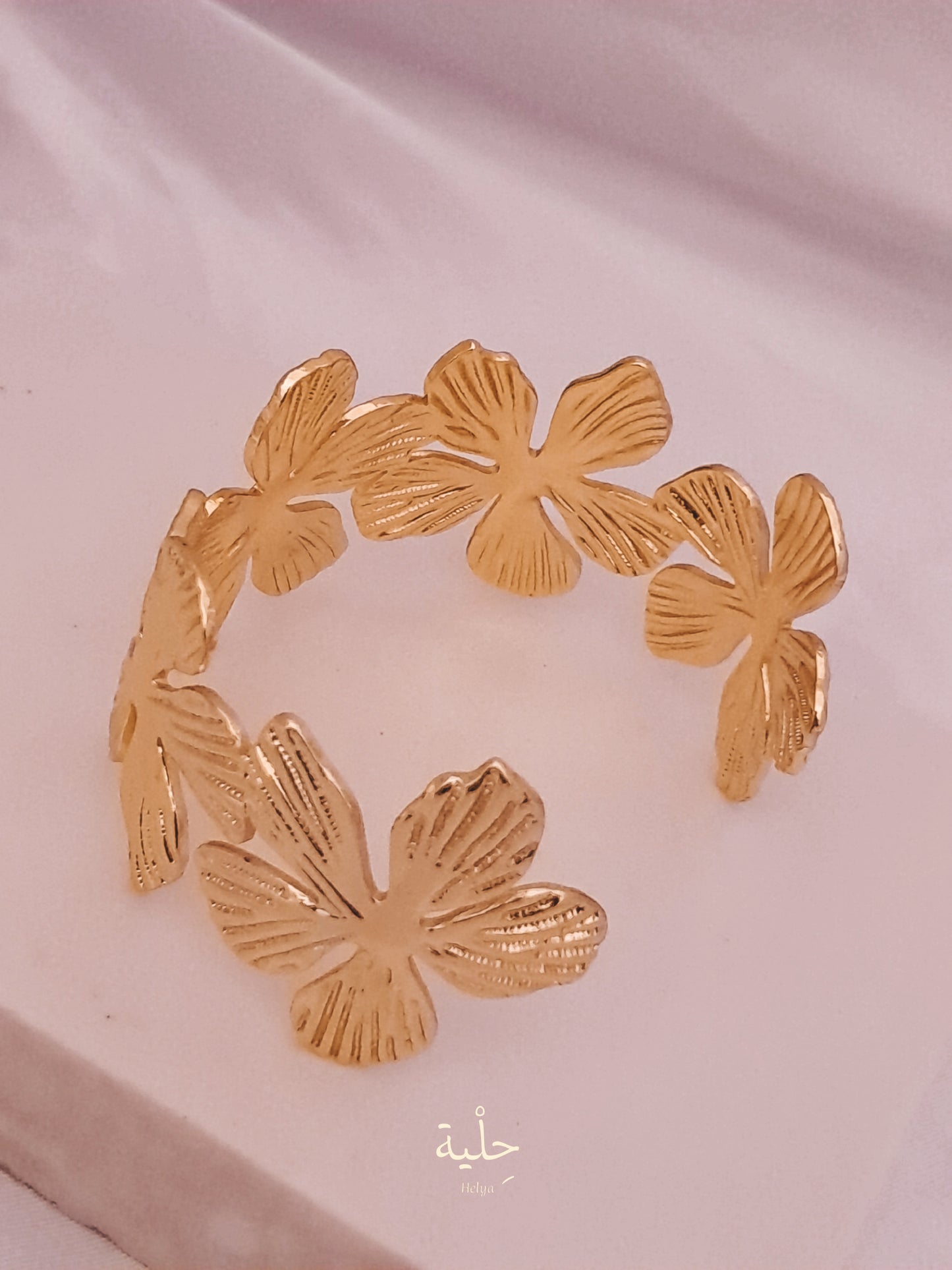 flower stainless steel bracelet - gold