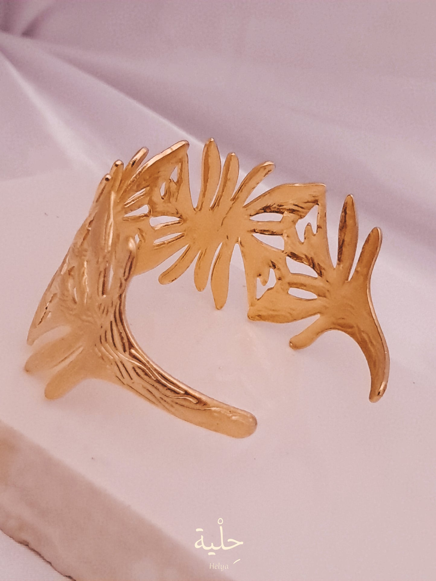 Golden Myth Cuff stainless steel bracelet - gold