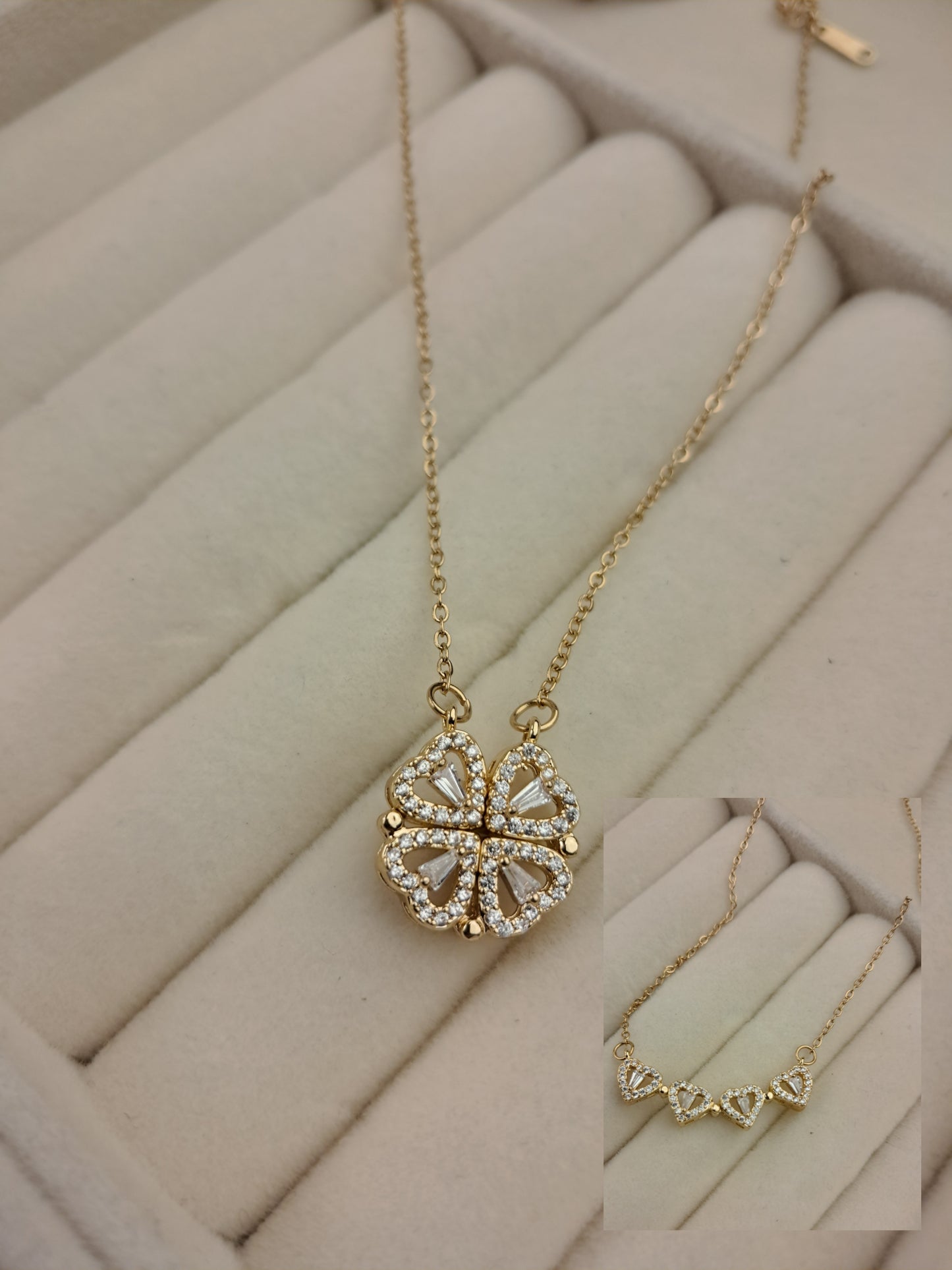 Four Hearts Magnetic necklace _gold