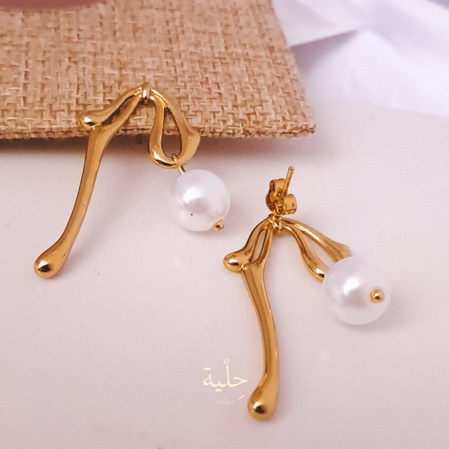 Stainless steel earing with Pearls - gold