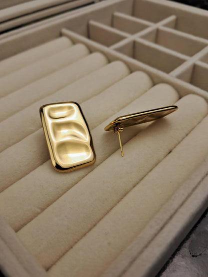Square Arrugas stainless steel earing - gold