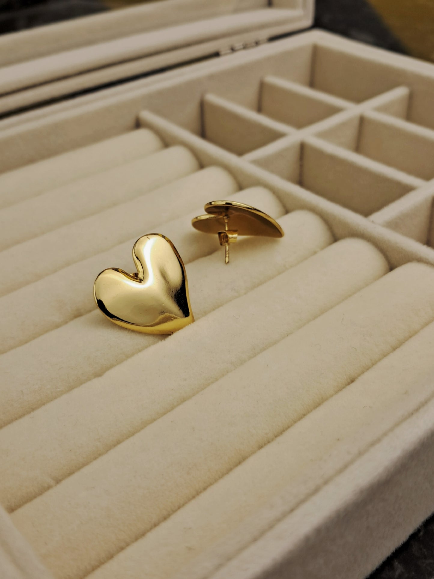 Heart Arugas Stainless Steel earing - gold