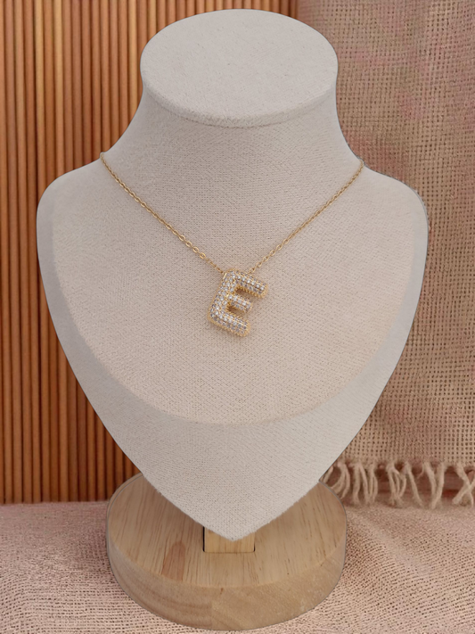 straus letter E necklace - gold