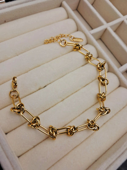 knots shape stainless steel bracelet - gold