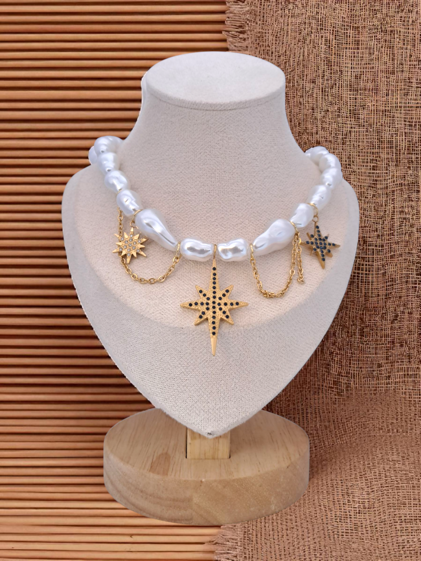 pearls necklace North star charm with blue strass